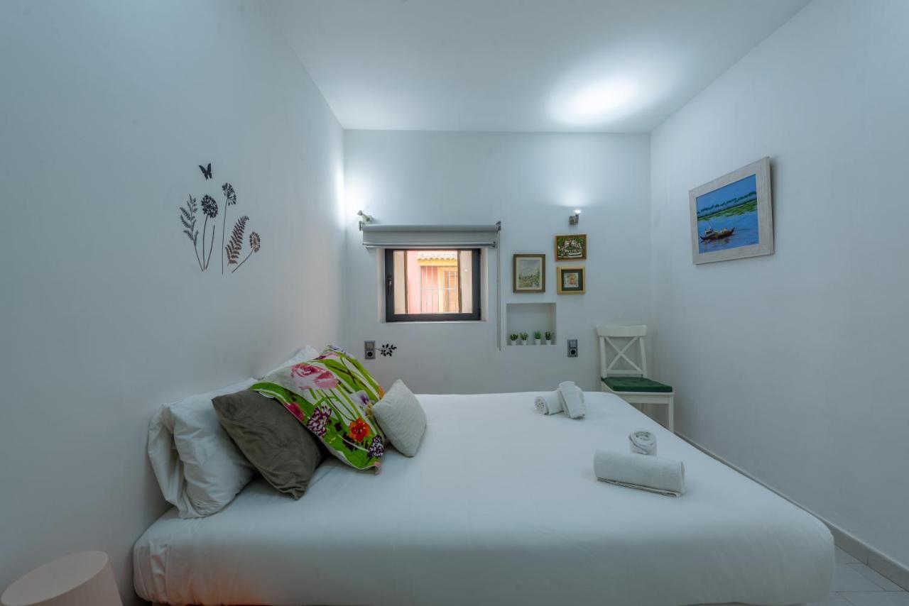 Apartamento En Monumento Historico Nacional Corral Del Conde-Duque De Olivares Seville Ngoại thất bức ảnh